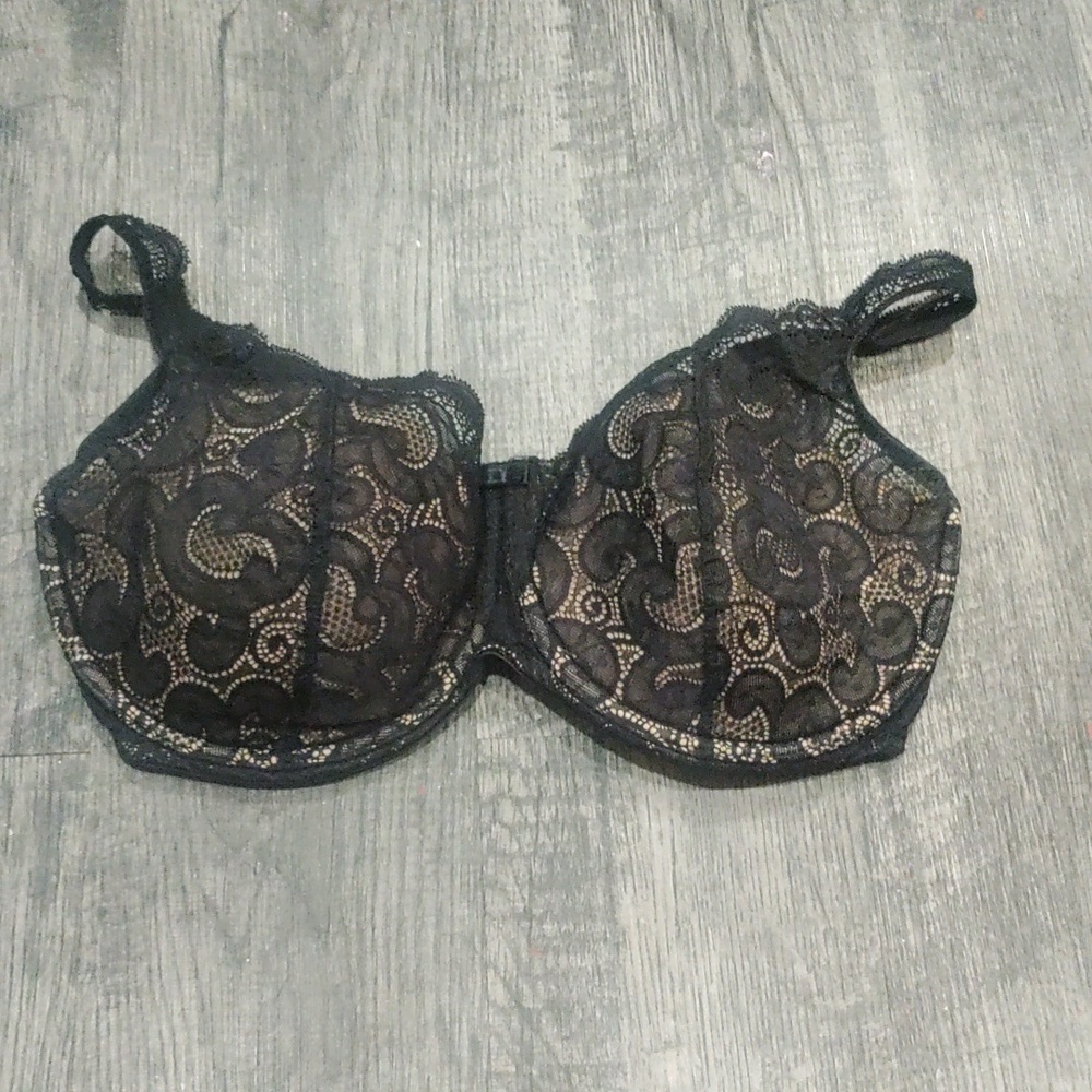 Playtex Nude And Black Lace Bra